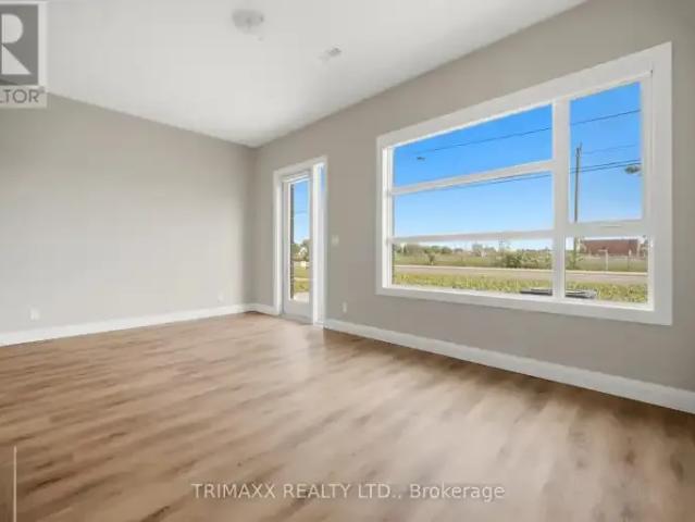 Townhouse 4 Bedroom For Rent Welland ON 2850 ES102715531