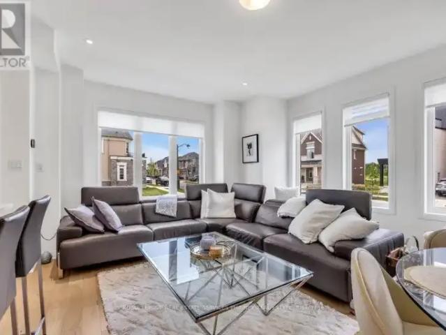 Townhouse 5 Bedroom For Rent Oakville ON 6500 ES104506948