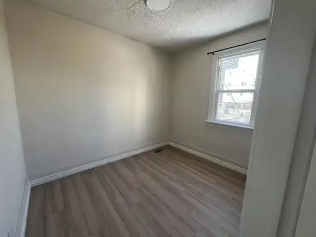 Townhouse 5 Bedroom For Rent Edmonton AB 3200 ES101910436