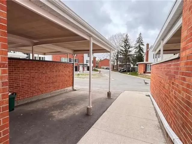 Townhouse 5 Bedroom For Rent Waterloo ON 2600 ES101986820