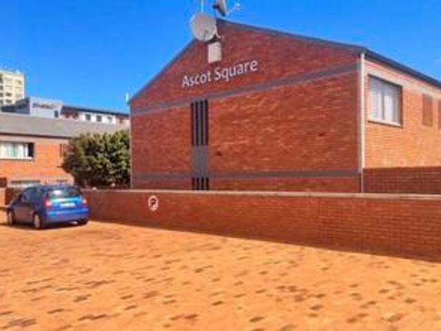 townhouse complex on the market in m.