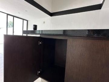 Townhouse con piscina en renta en Residencial Xcanatún