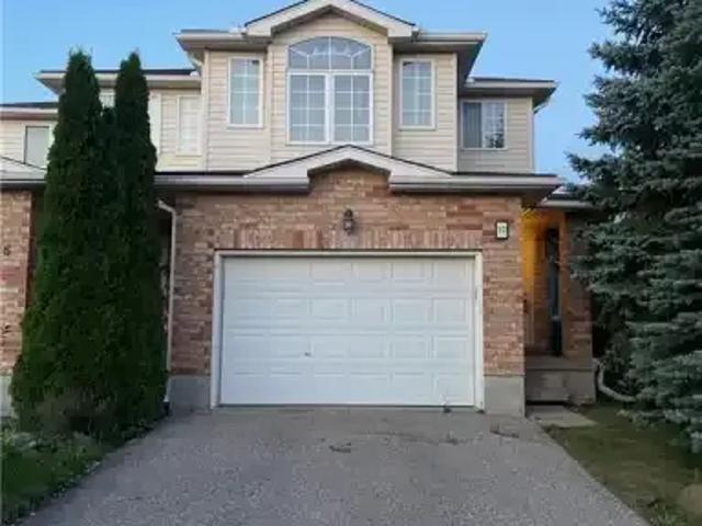 Townhouse Cambridge ON 104506909