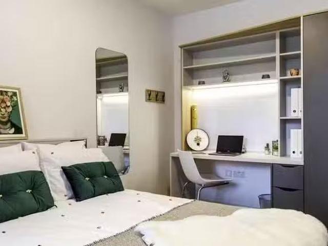 Townhouse Classic Ensuite