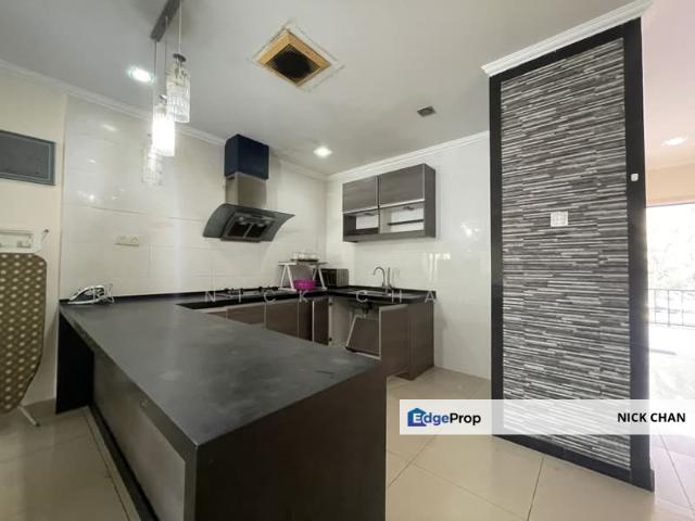Townhouse At Country Heights