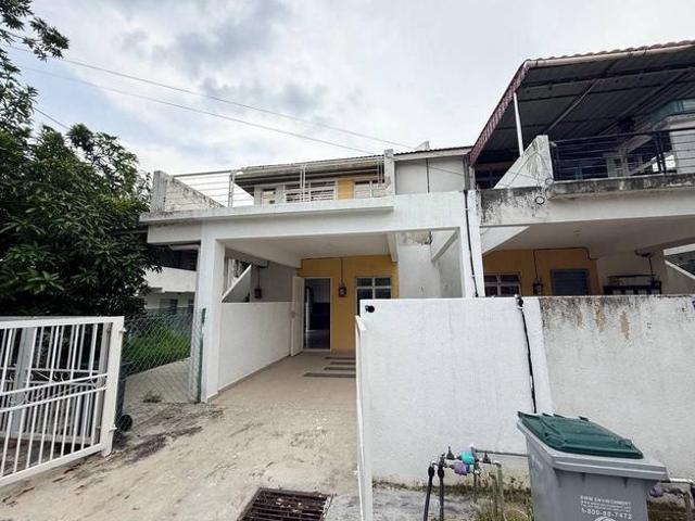 Townhouse bawah Taman Kasa Heights Alor Gajah Melaka untuk dijual