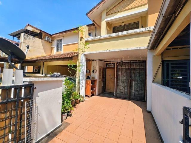 Townhouse Ground Floor SP3 Sri Pristana Saujana Utama Facing Open