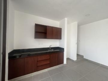 Townhouse de 2 recámaras, sin amueblar, en zona norte