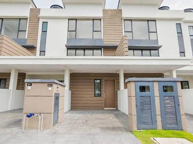 TOWNHOUSE DIAMOND RESIDENCE EMERALD FASA 5 Semenyih
