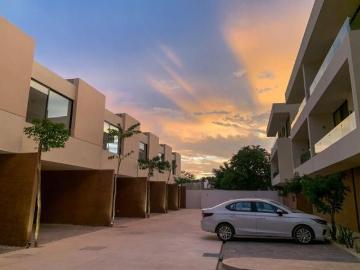 TOWNHOUSE EN VENTA DE 3 RECÁMARAS EN DZITYA LISTO PARA ESTRENAR