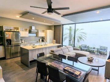Townhouse en Venta en Montes de Ame Acabados de Lujo