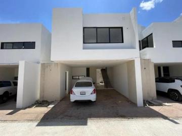 TOWNHOUSE EN VENTA EN MÉRIDA YUCATÁN EN LEANDRO VALLE