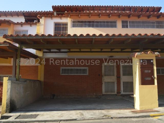Townhouse en Venta en San Francisco, Guatire