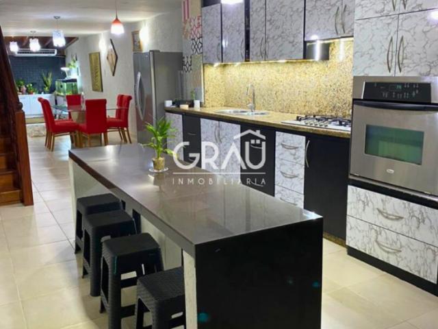 Townhouse en venta en Puerto Morro