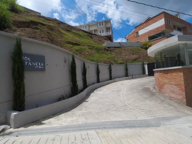 Townhouse en venta obra gris, La Estancia San Antonio de los altos