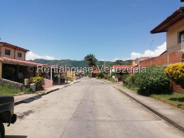Townhouse en Venta ubicado en Los Jarales San Diego Carabobo codigo 26 6383