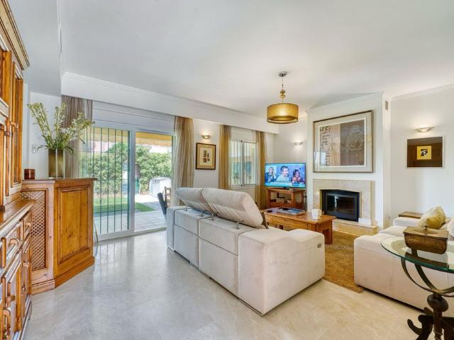 Townhouse · Elviria