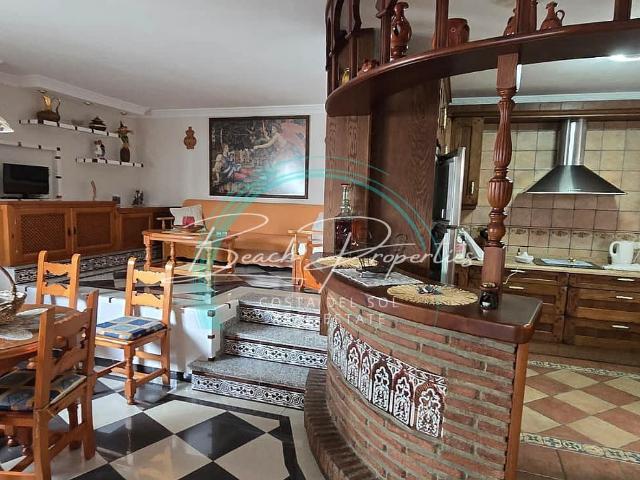 Townhouse for rent in Centro, Nerja, Málaga