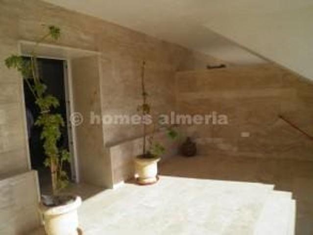 Townhouse for rent in Almanzora, Cantoria, Almería