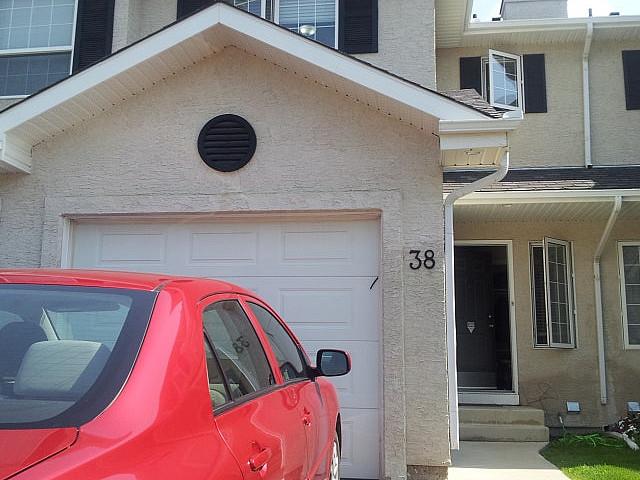 Townhouse For Rent In Briarwood, Saskatoon, Sk