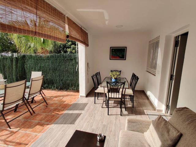 Townhouse for rent in Els Poblets, Alicante