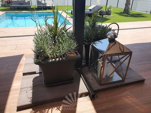Townhouse for rent in Finestrat, Alicante