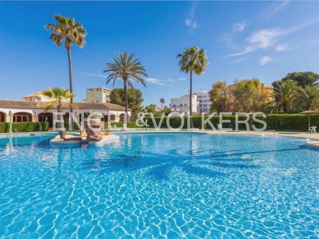 Townhouse for rent in Montañar El Arenal, Javea / Xàbia, Alicante