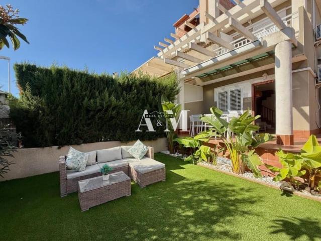 Townhouse for rent in Monte Faro Altomar II, Santa Pola, Alicante