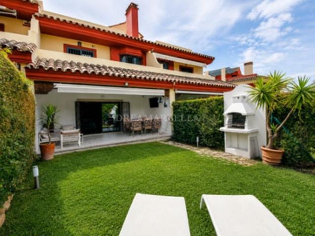Townhouse for rent in Marbella, Málaga