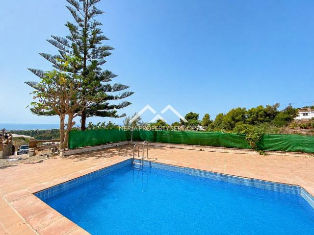 Townhouse for rent in Nerja, Málaga