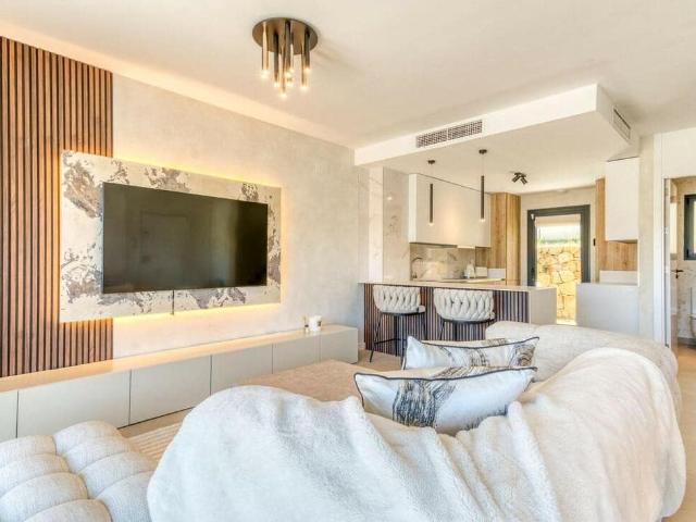 Townhouse for rent in Nueva Atalaya, Estepona, Málaga