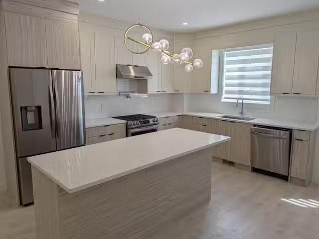Townhouse for rent in Surrey, South Surrey White Rock, 2 15950.