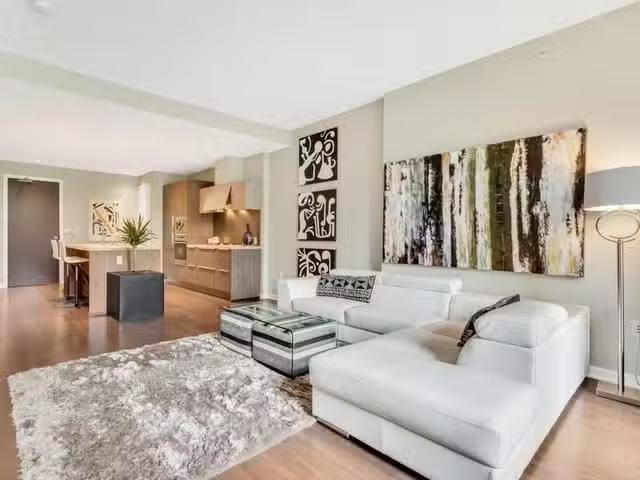 Townhouse for rent in Vancouver, Vancouver West, 1618 Columbia.