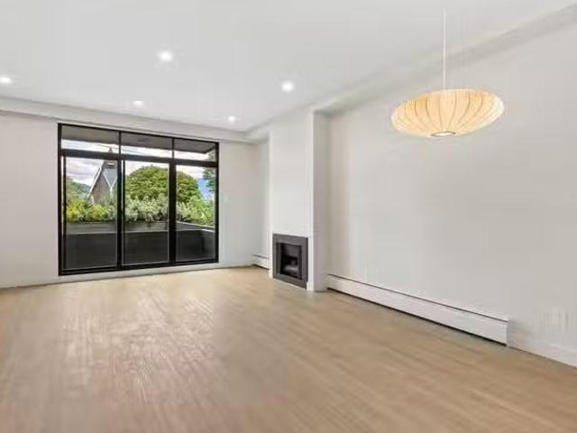 Townhouse for rent in Vancouver, Vancouver West, 1010 Cypress.
