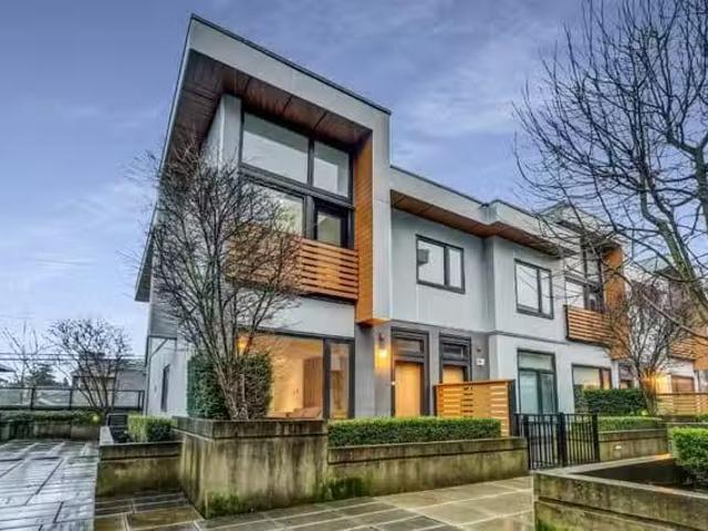 Townhouse for rent in Vancouver, Vancouver West, 6028 Oak Stre.