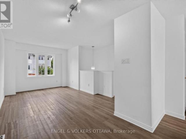 Townhouse For Rent Ottawa ON 2500 ES103338391