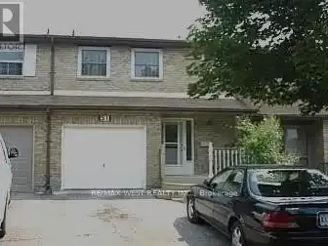 Townhouse For Rent Richmond Hill ON 1150 ES102085887