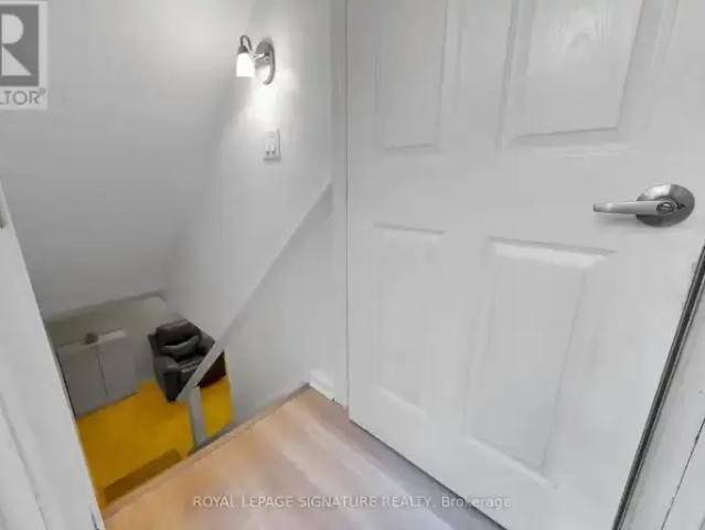 Townhouse For Rent Richmond Hill ON 1200 ES103119126