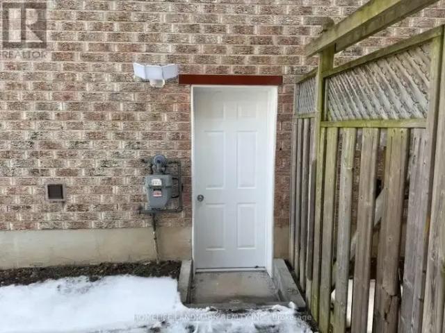 Townhouse For Rent Richmond Hill ON 1499 ES100444209
