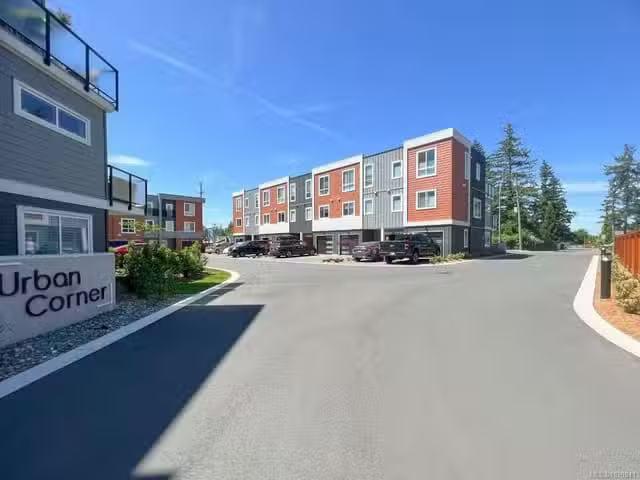 Townhouse for sale in Comox, 11 2310 Guthrie Rd, 1029841