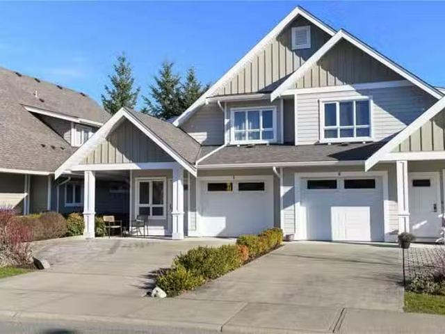 Townhouse for sale in Comox, 5 700 Lancaster Way, 1026558