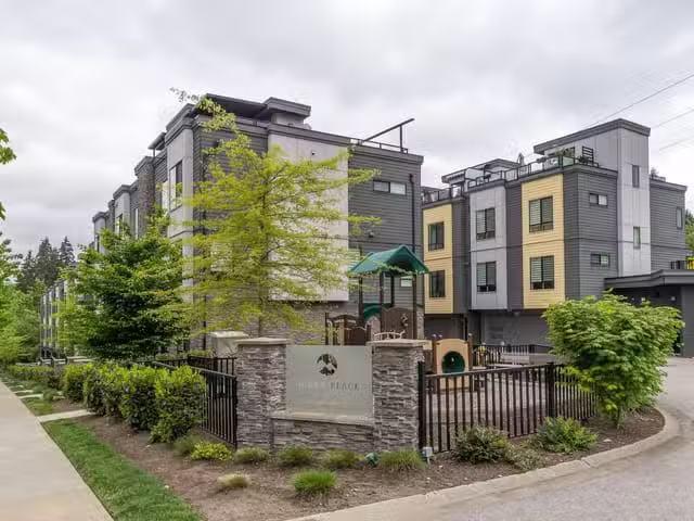 Townhouse for sale in Coquitlam, Coquitlam, 102 3503 Gislason.