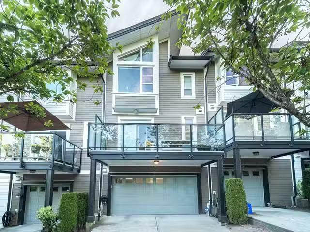 Townhouse for sale in Coquitlam, Coquitlam, 19 1299 Coast Meri.