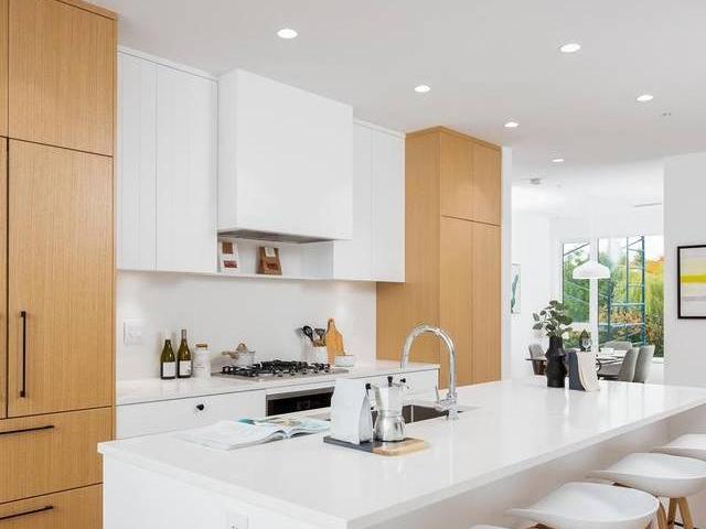 Townhouse for sale in Cambie Vancouver Vancouver West 46 W King Edward Avenue 262711626