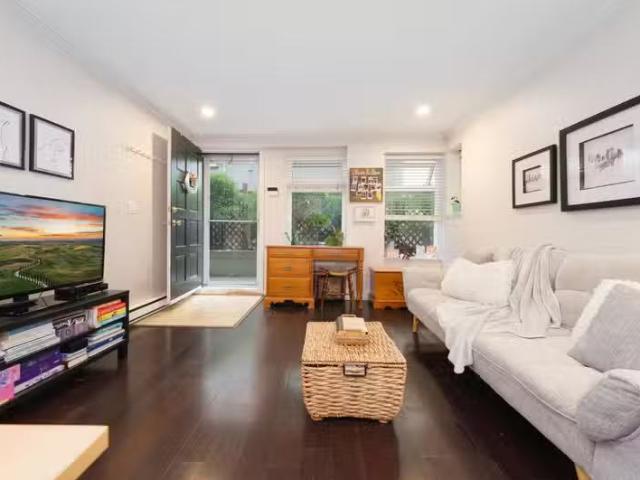 Townhouse for sale in Cambie, Vancouver, Vancouver West, 995 W.