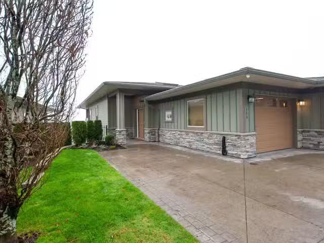 Townhouse for sale in Chilliwack, Chilliwack, 114 51096 Falls.