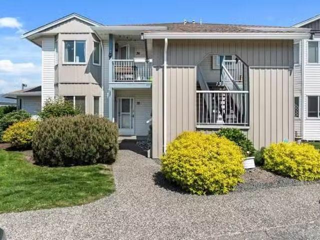 Townhouse for sale in Chilliwack, Sardis, 35 45435 Knight Road.