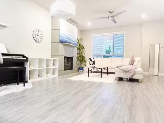 Townhouse for sale in Abbotsford, Abbotsford, 10 1938 North Pa.