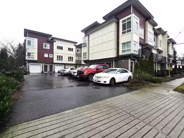 Townhouse for sale in Abbotsford, Abbotsford, 11 32138 George.