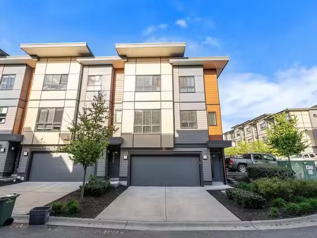 Townhouse for sale in Abbotsford, Abbotsford, 23 1938 North Pa.